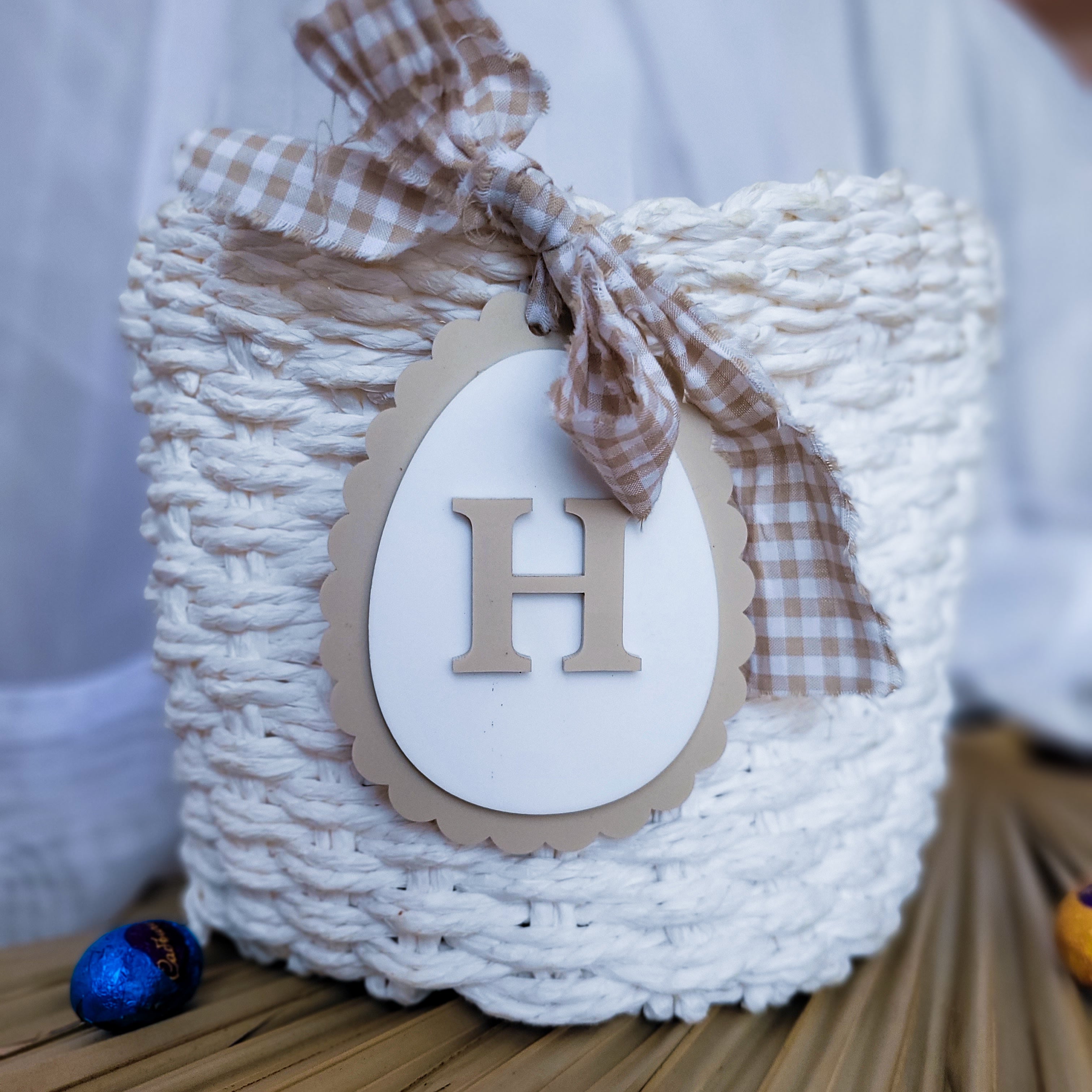 Egg Scalloped Tag - double layer